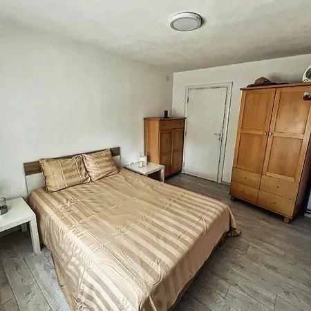 Beli Dvor Na Dunavu Holiday home *