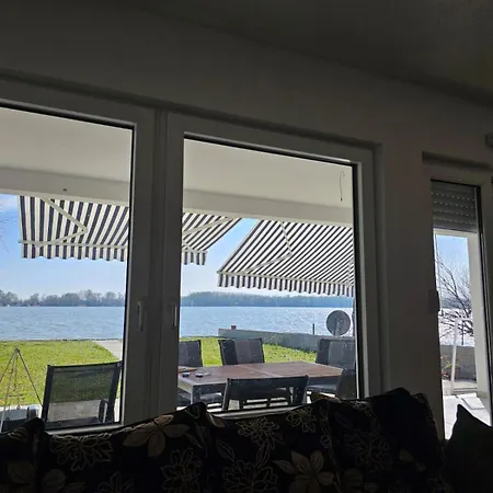 Beli Dvor Na Dunavu Holiday home Kovin