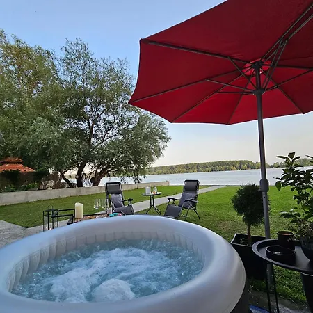 Beli Dvor Na Dunavu Holiday home