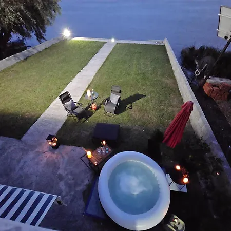 Holiday home Beli Dvor Na Dunavu *